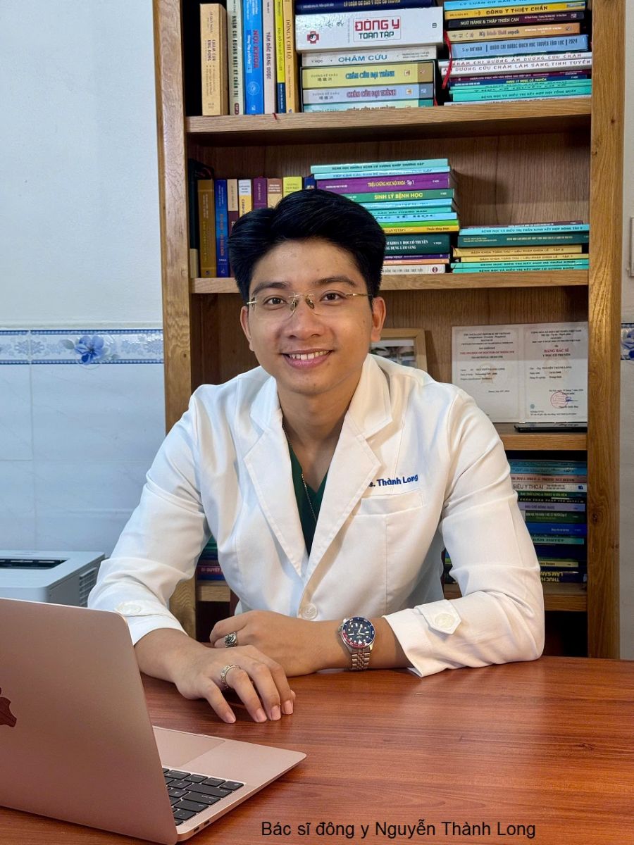 Bác sĩ Nguyễn Thành Long- Chuyên khoa học cổ truyền. 